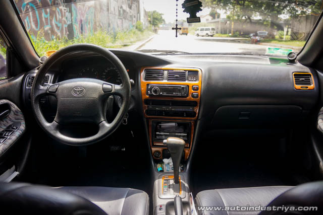 The simple yet ergonomic interior of the Toyota Corolla Big Body