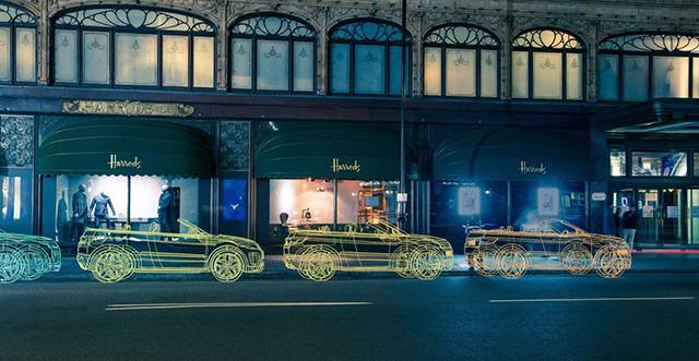 The Range Rover Evoque Cabrio wireframes in front of Harrod's