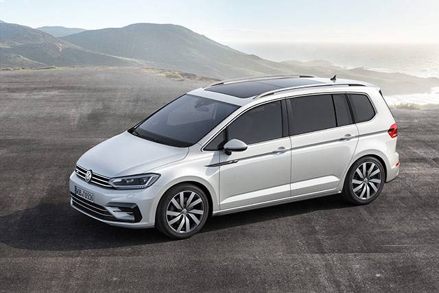The 2016 Volkswagen Touran R-Line
