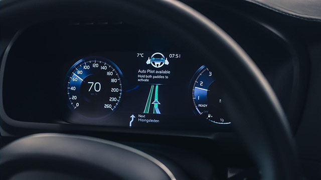 Volvo IntelliSafe Auto Pilot interface