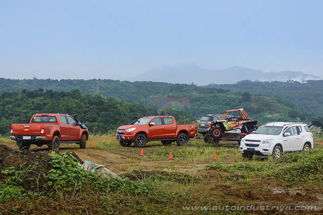 The Colorado Tracker Pro and Trailblazer in the dirt