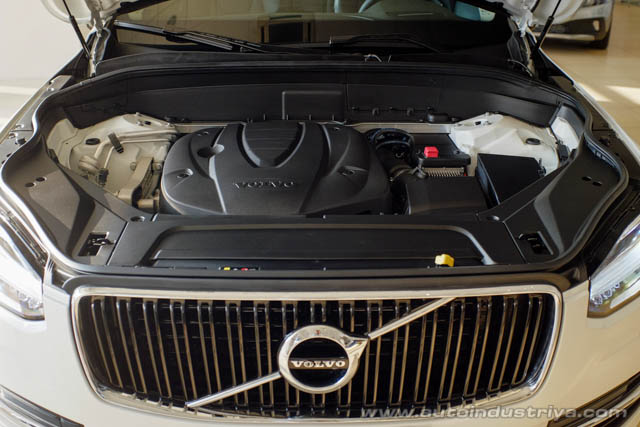 All-New XC90 engine shot