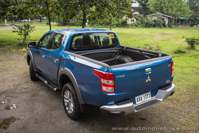 2015 Mitsubishi Strada GLS Sport V rear shot
