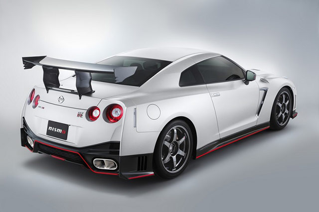 Rear of the 2016 Nissan GT-R Nismo N-Attack package