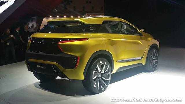 Rear quarter view of the Mitsubishi eX concept