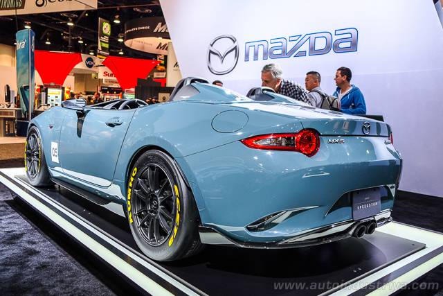 Rear quarter view of the Mazda MX-5 Speedster concept