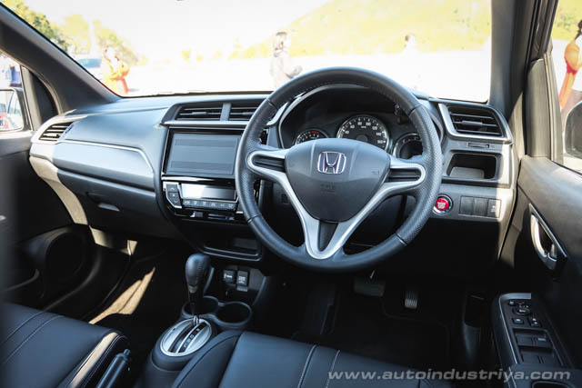 2016 Honda BR-V Prototype dashbord shot
