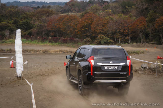 The Montero Sport entering the 4x4 track