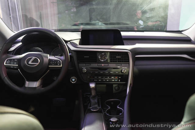 Interior of the Lexus RX350