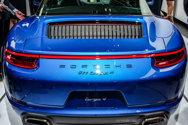911 Targa 4 rear lid