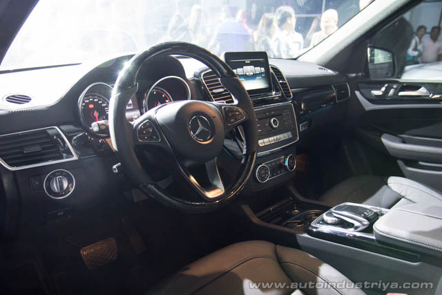 Mercedes-Benz GLE dashboard shot