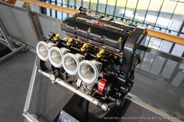 A Honda JTCC engine