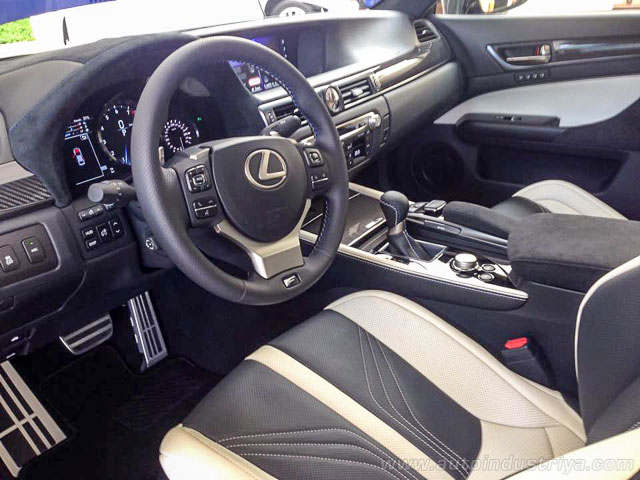 Lexus GS-F interior