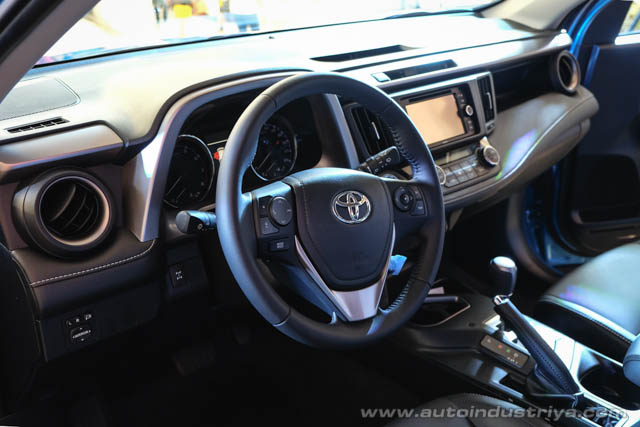 Toyota PH launches 2016 RAV4