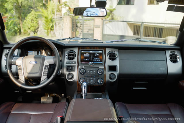 Ford Expedition Platinum interior
