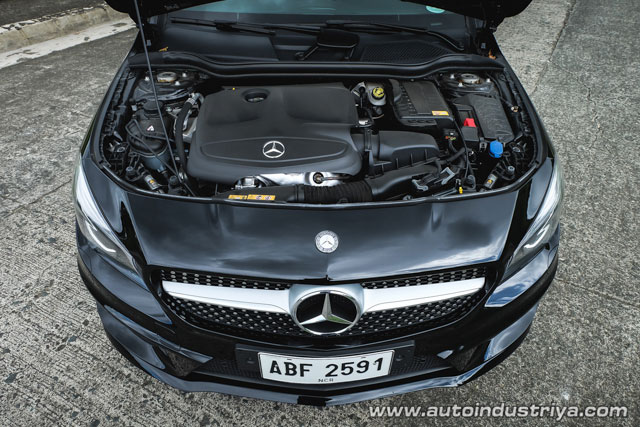 Mercedes-Benz CLA250 AMG Line engine