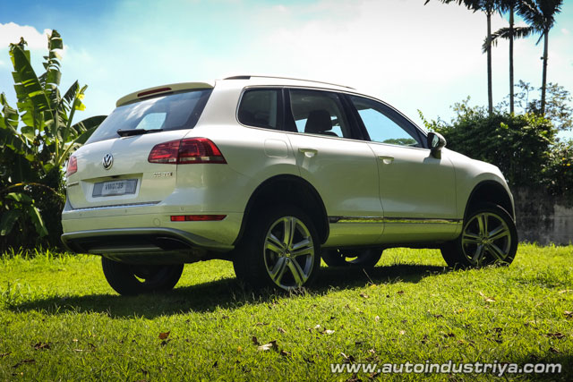 The adjustable ride height of the Volkswagen Touareg