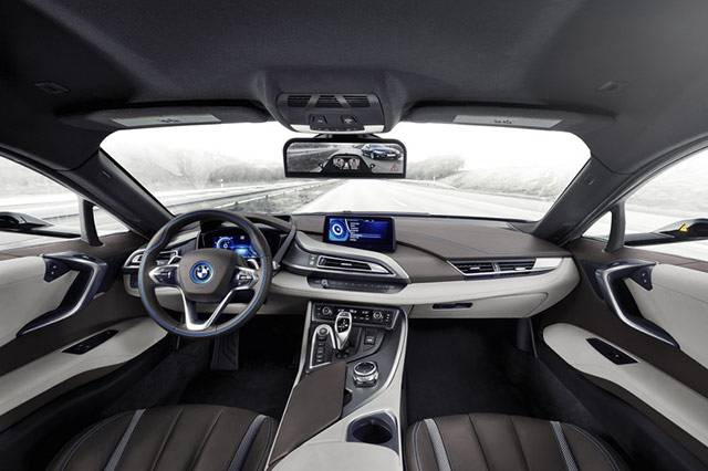 Interior of the BMW i8 Mirrorless concept