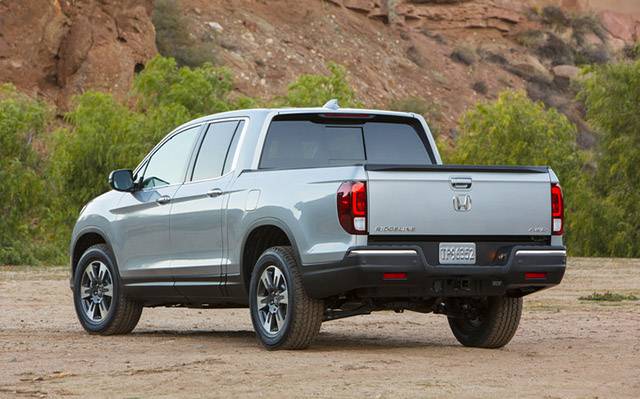Rear quarter view of the 2017 Honda Ridgeline