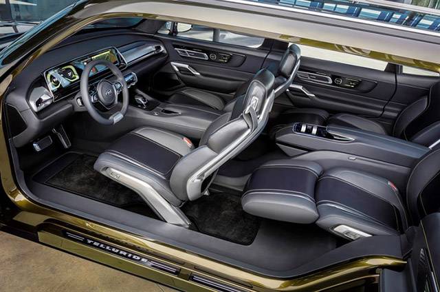 The seating layout inside the Kia Telluride Concept