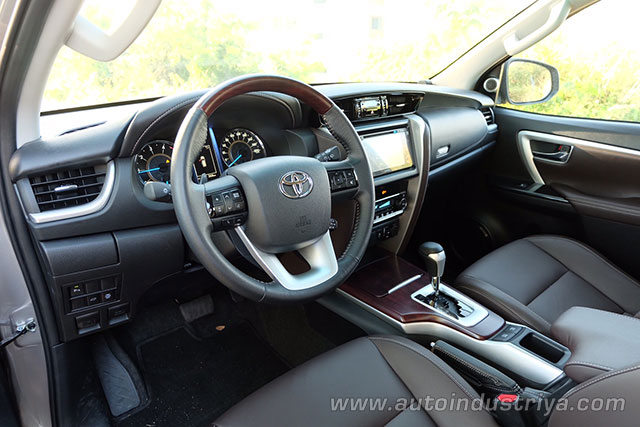 2016 Toyota Fortuner interior