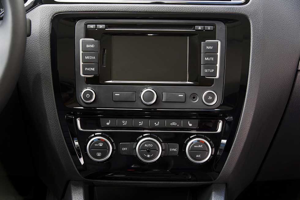New touchscreen infotainment of the 2016 Jetta