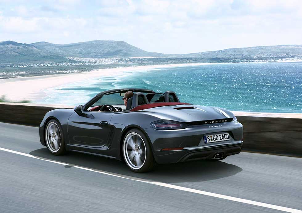 Rear quarter view of the 2016 Porsche 718 Boxster