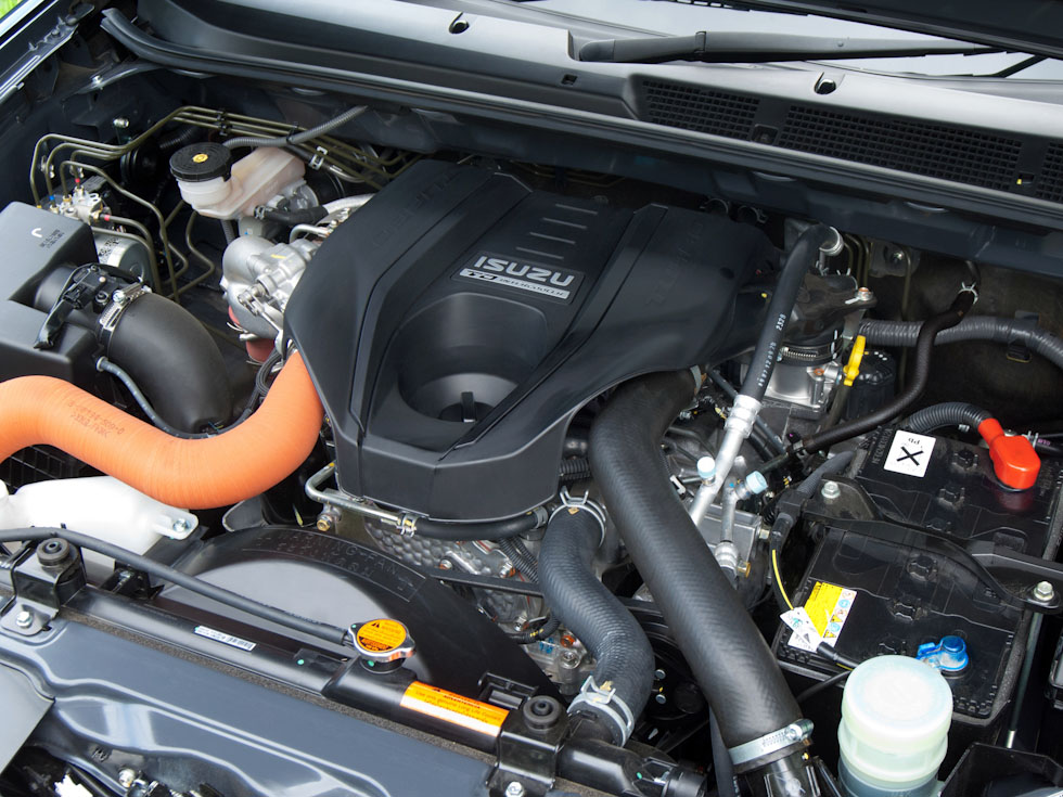 Isuzu D-MAX engine