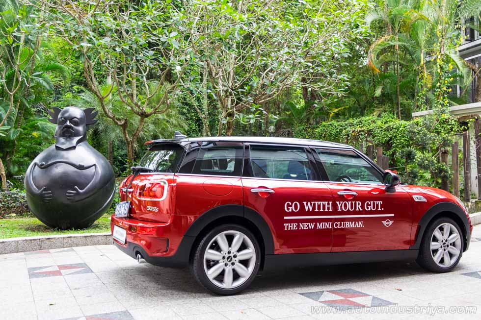 2016 Mini Clubman S rear quarter