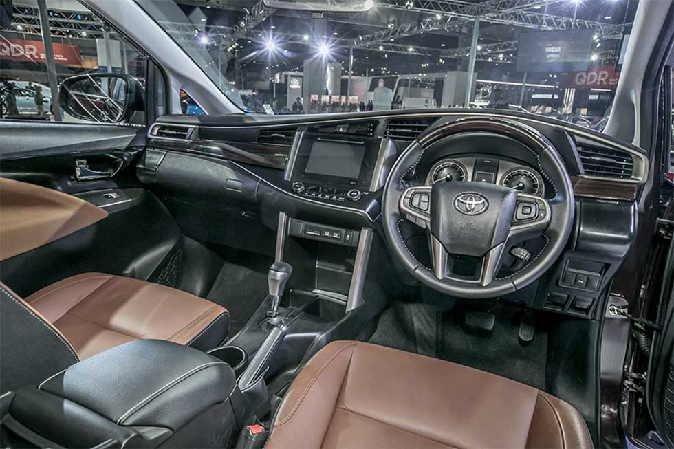 2016 Toyota Innova Crysta interior
