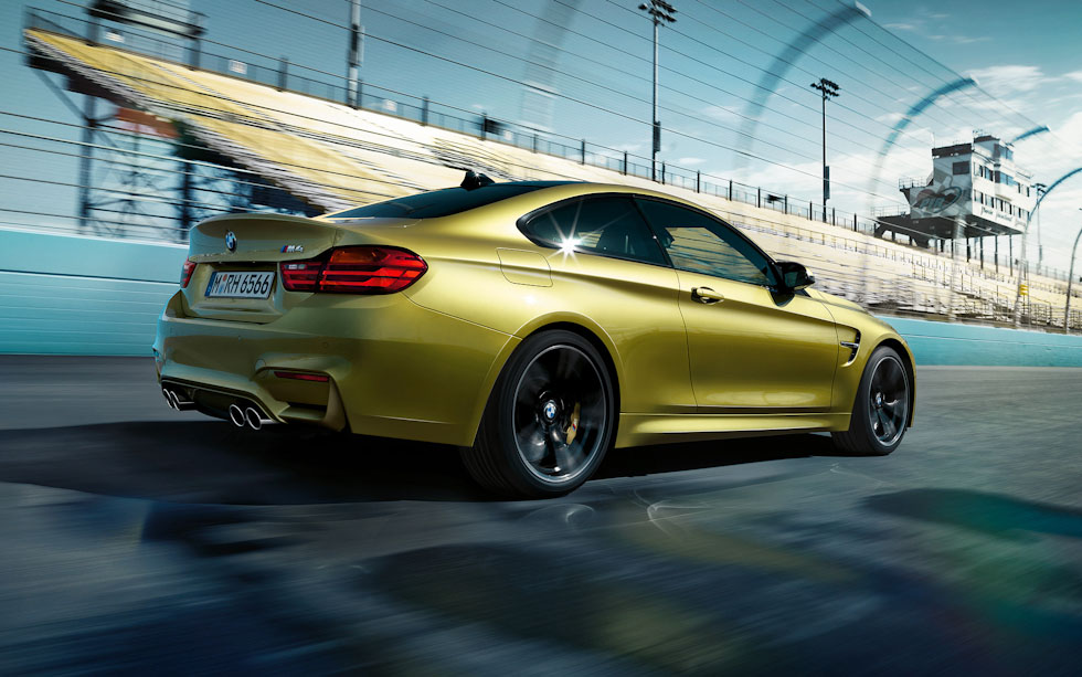 BMW M4 features Efficient Dynamics