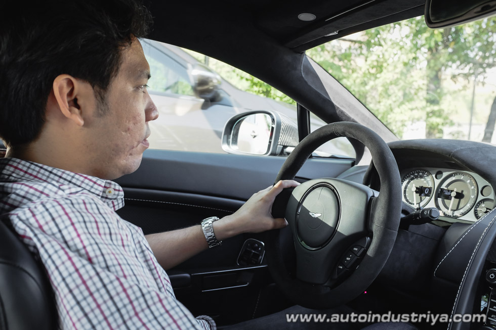 Aston Martin Rapide V12