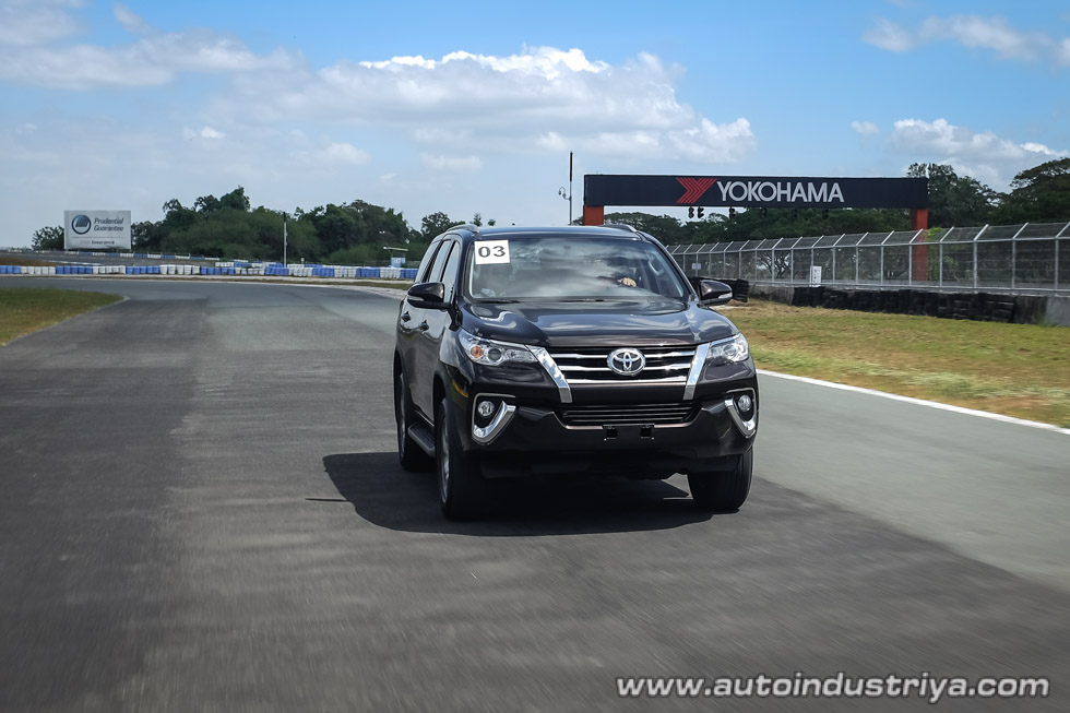 Track shot of the 2016 Toyota Fortuner