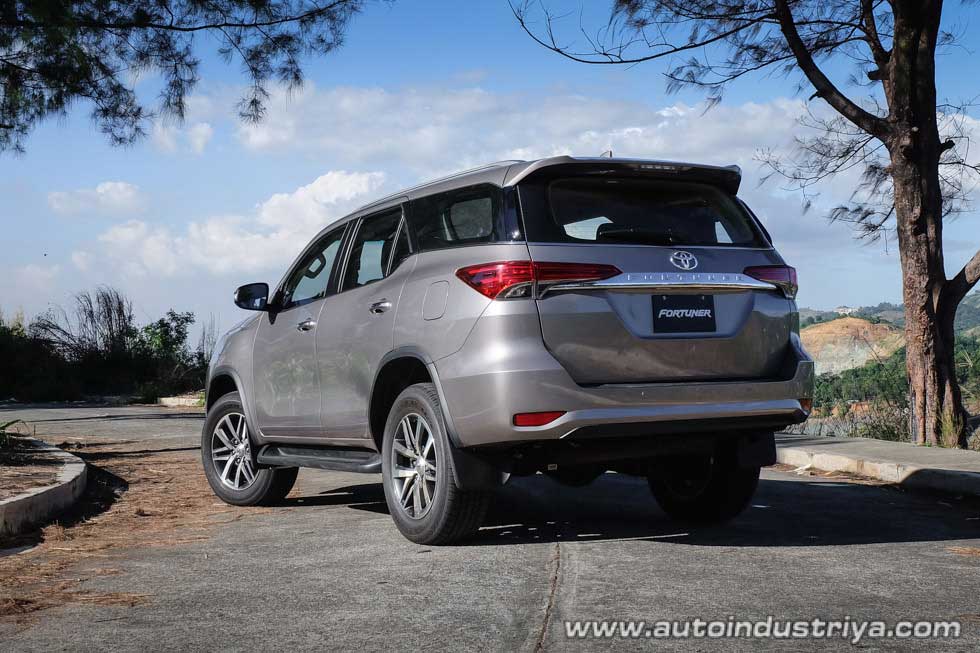 2016 Toyota Fortuner 2.8V 4x4 rear