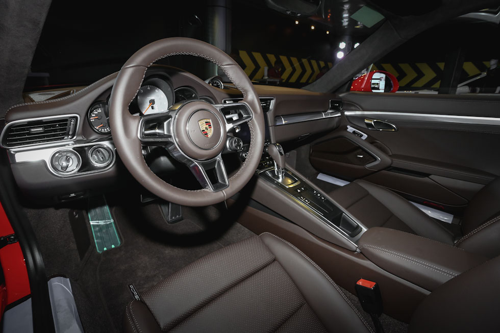Porsche 991.2 interior