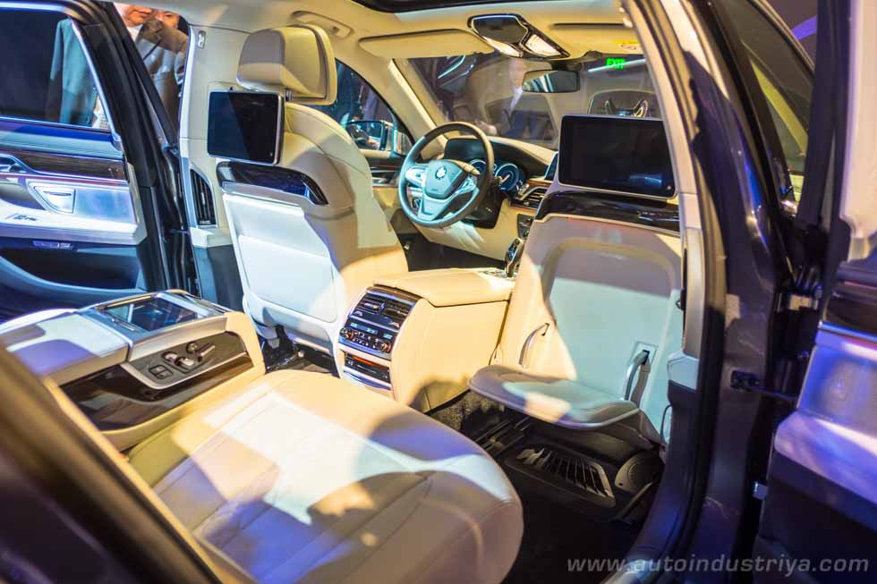2016 BMW 7 Series lounge