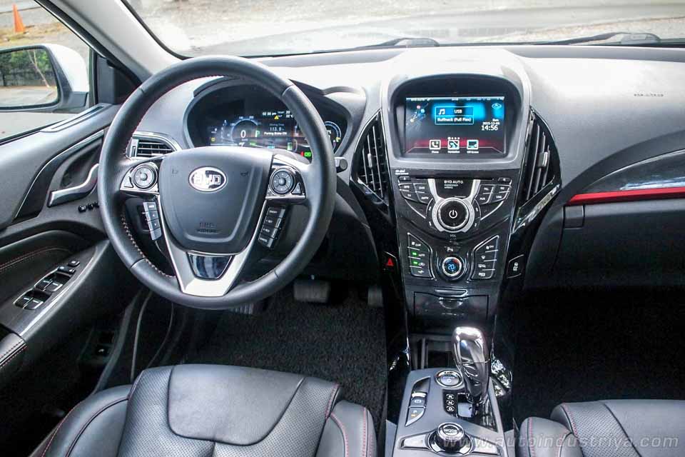 BYD Qin interior