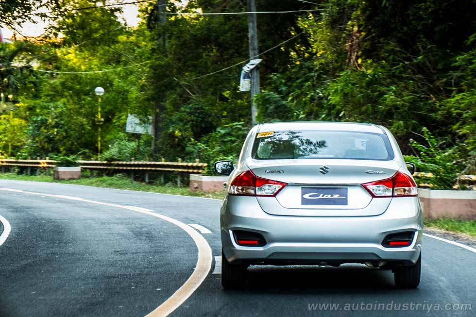 Suzuki Ciaz rear running