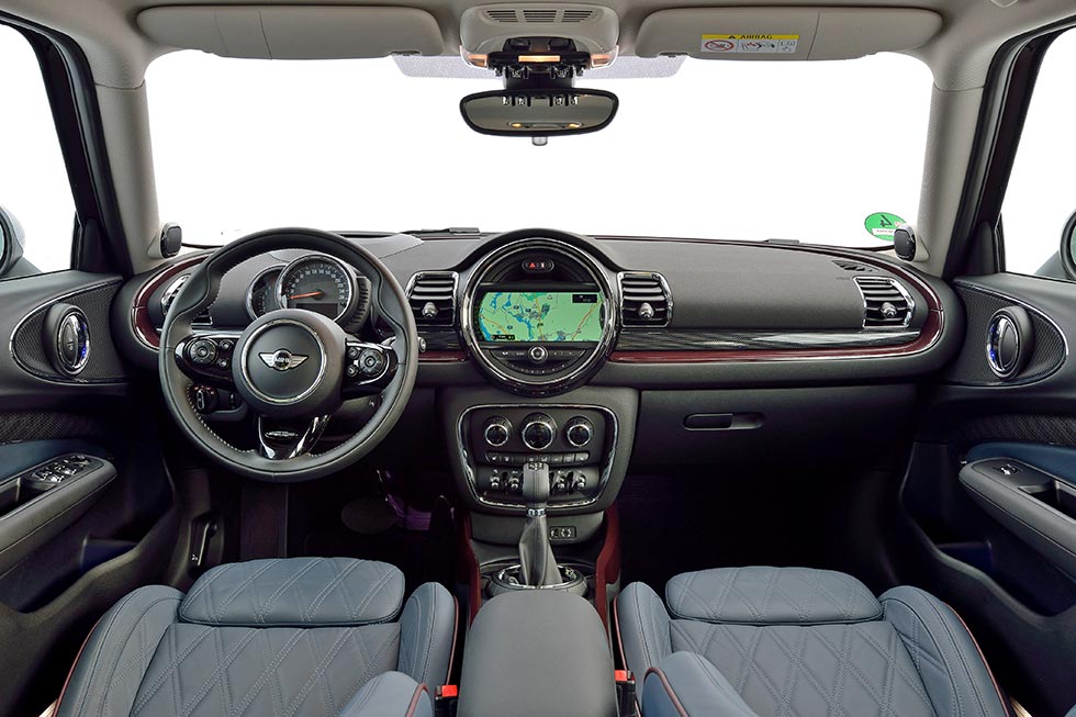 Aboard the 2016 Mini Clubman