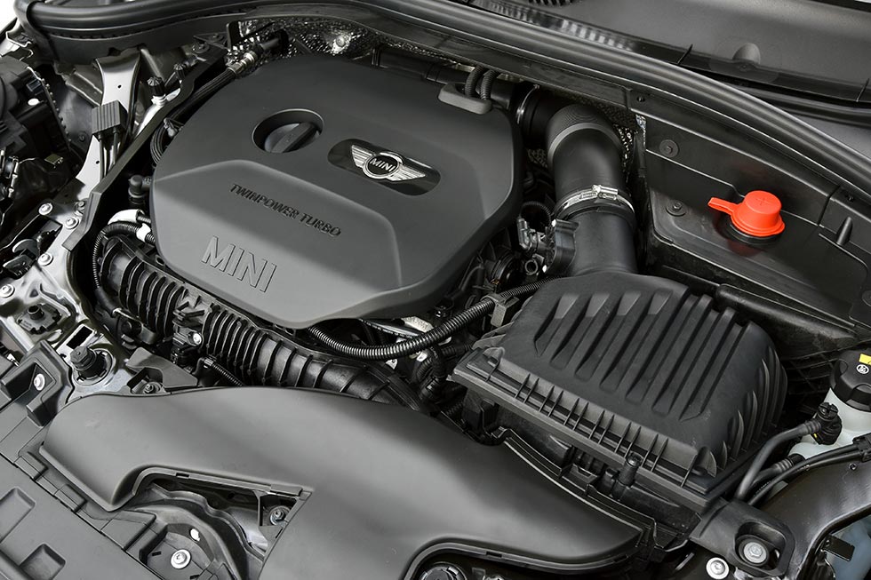 Under the hood of the 2016 Mini Clubman