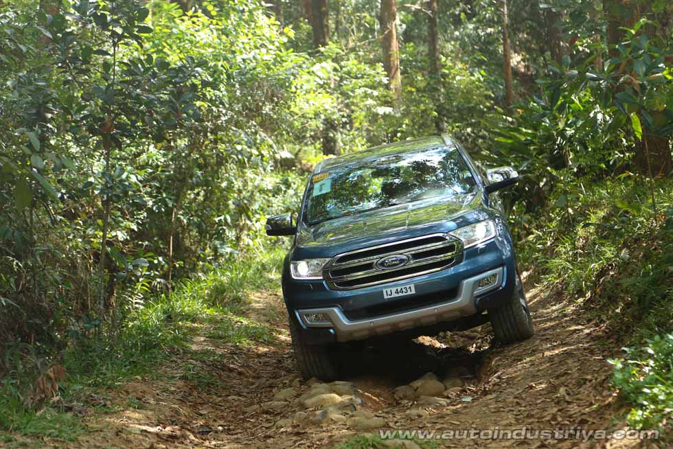 Climbing up a steep hill with the Ford Everest