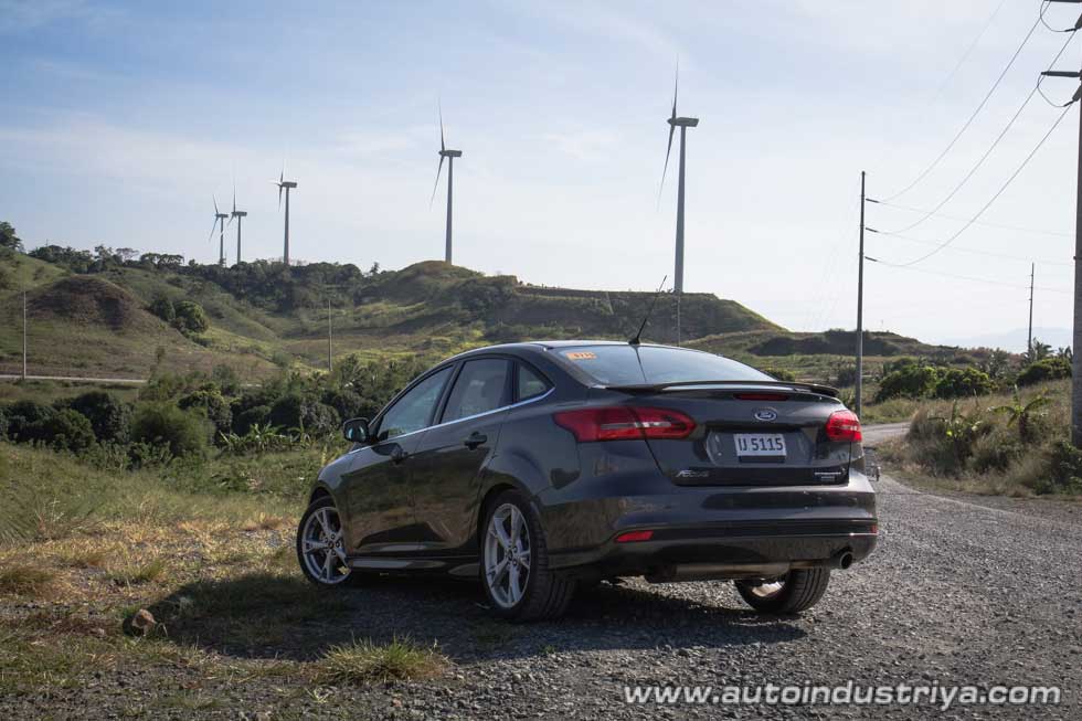 Ford Focus sedan rear