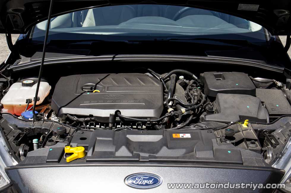 Ford Focus new EcoBoost engine