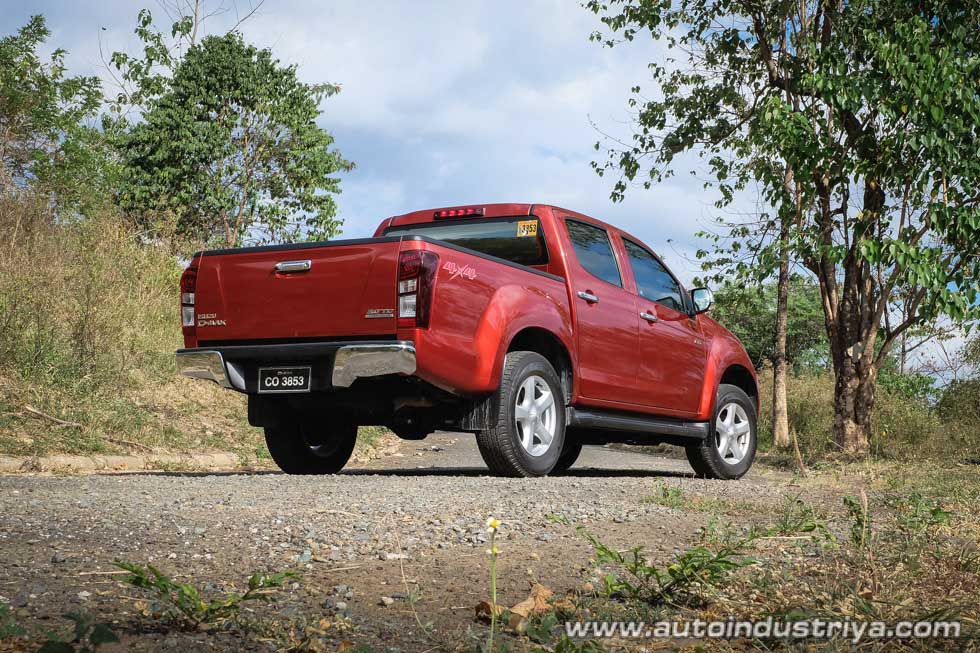 2016 Isuzu D-Max 3.0L 4x4 LS rear
