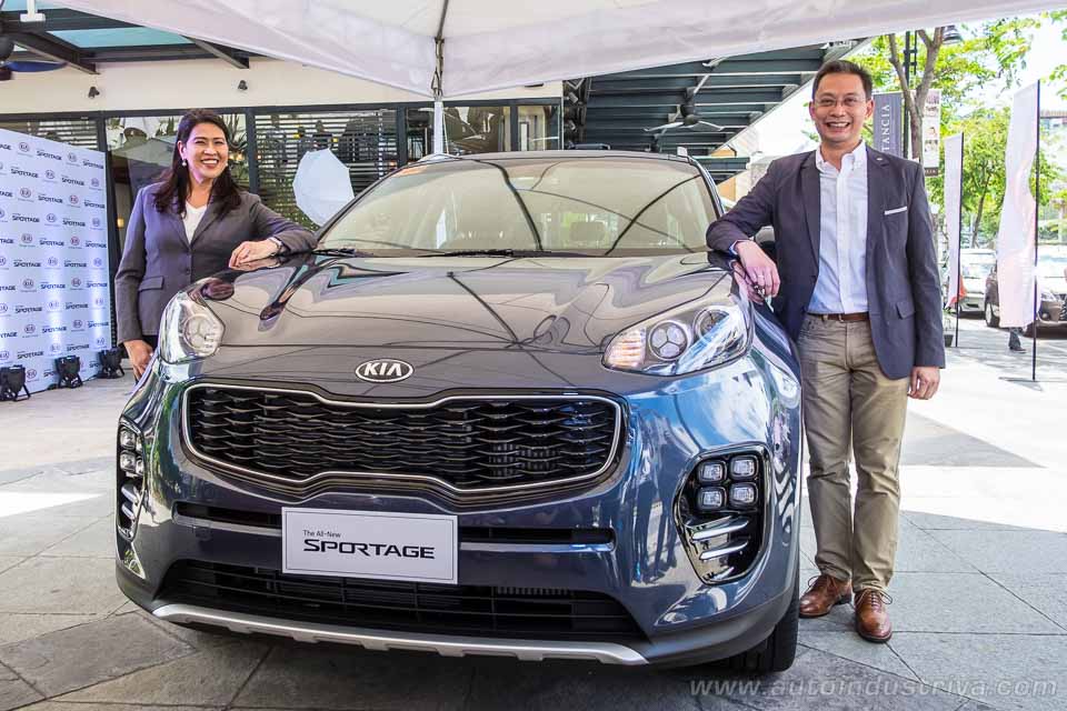 Front fascia of the 2016 Kia Sportage