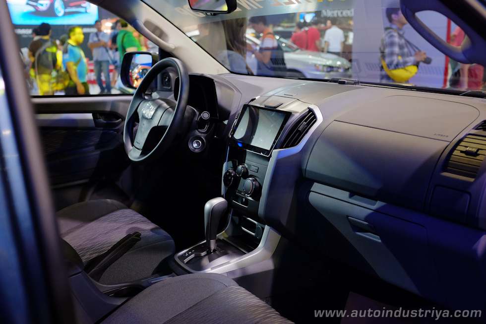Chevrolet Colorado 4x2 interior