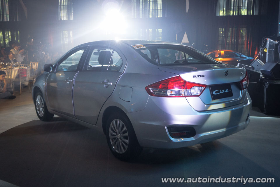 Rear quarter of the 2016 Suzuki Ciaz