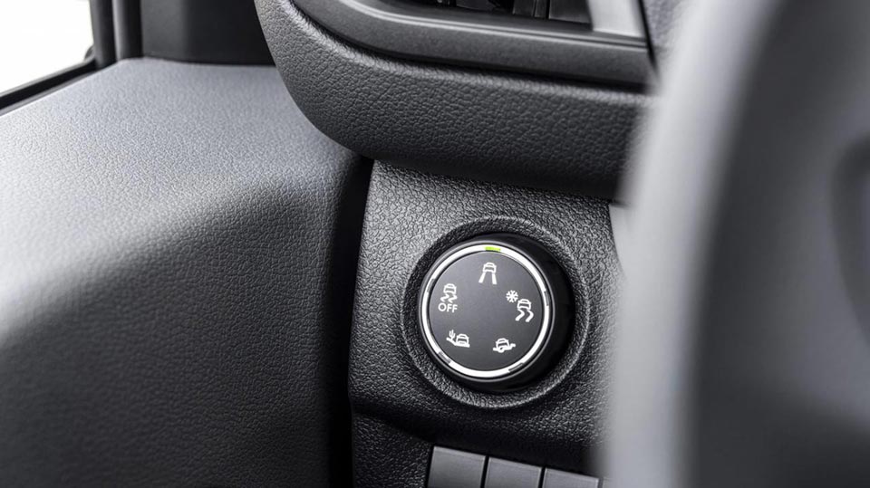 The 4x4 terrain-select drive