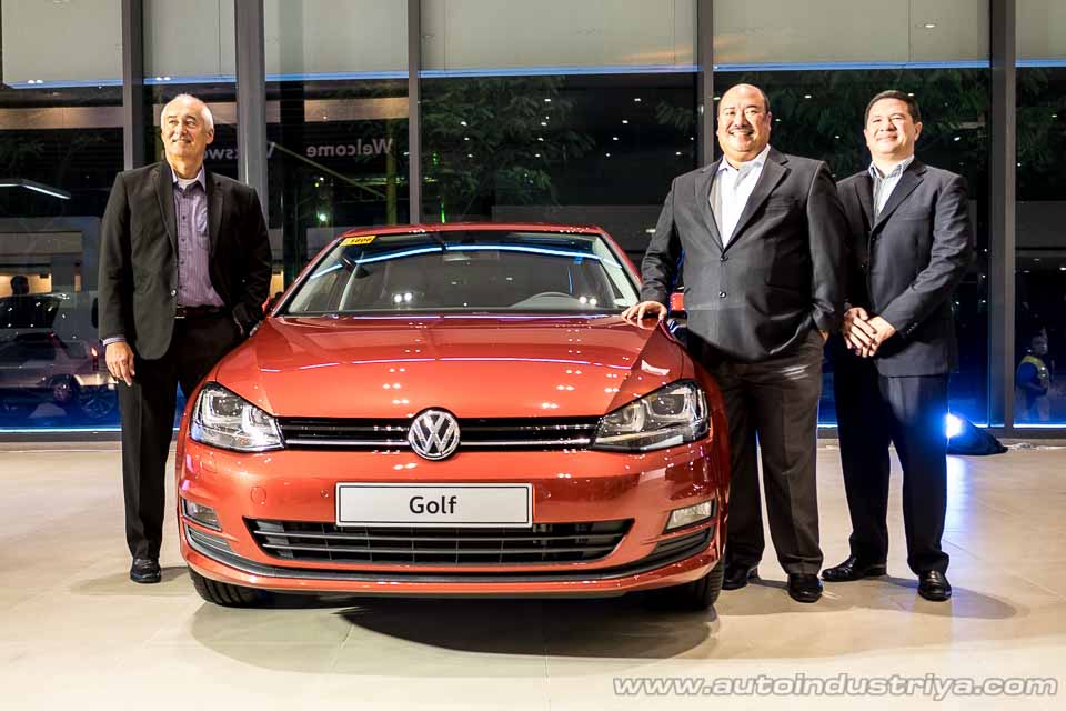 2016 Volkswagen Golf front with execs