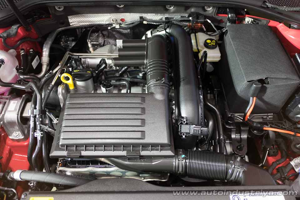 2016 Volkswagen Golf engine